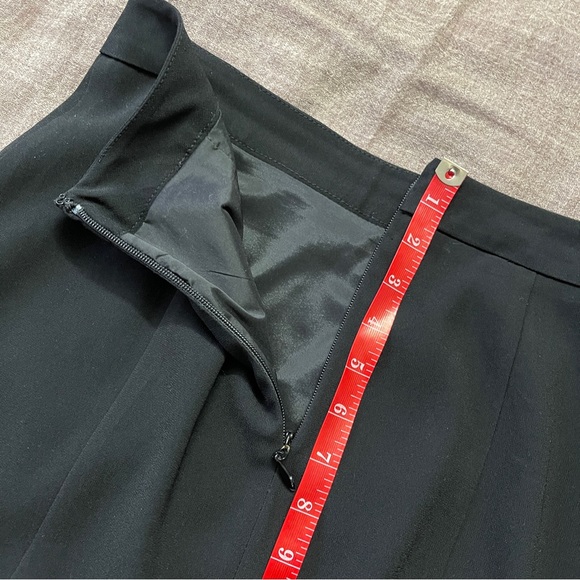 Bebe High Waisted Tailored Pencil Skirt — Black Size 4 - Picture 4 of 9